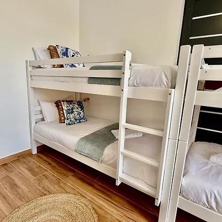 Hostel Stone And Soul - Bed In Quadruple In Calheta