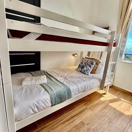 Hostel Stone And Soul - Bed In Quadruple In Calheta *