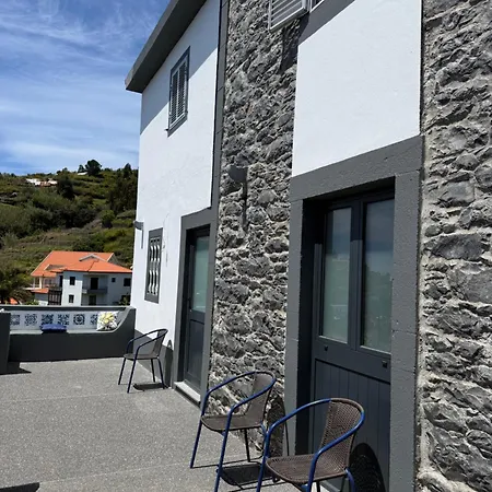 Stone And Soul - Bed In Quadruple In Calheta * Estreito Da Calheta