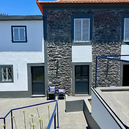 Hostel Stone And Soul - Bed In Quadruple In Calheta Estreito Da Calheta